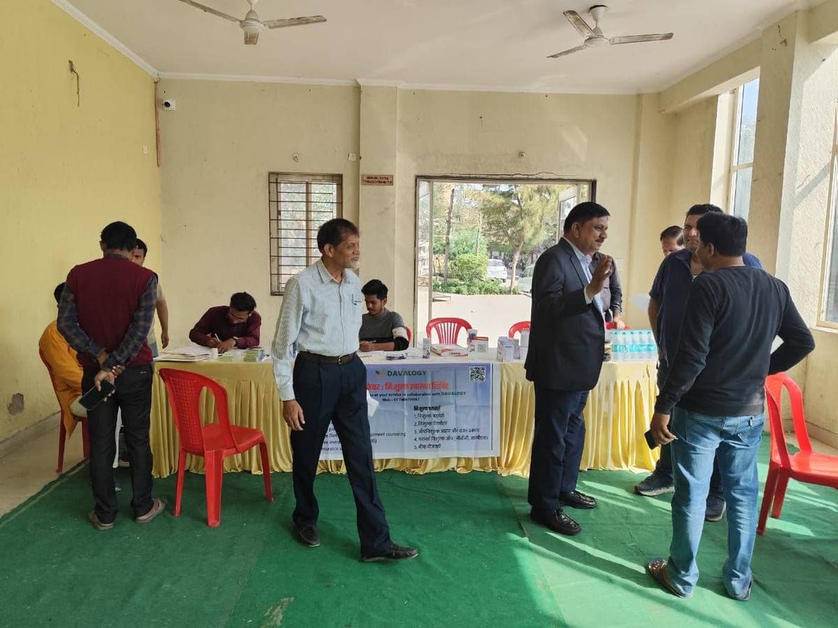Davalogy free health camp, Bhopal